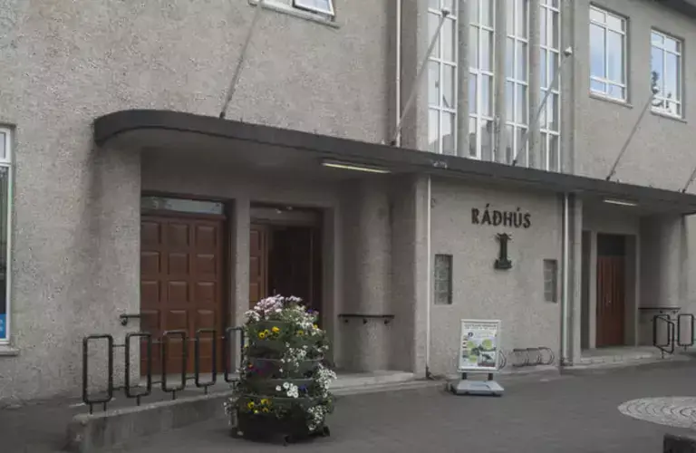 Hafnarfjörður Town Hall outside